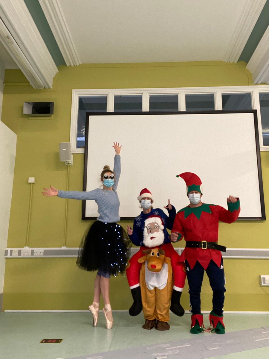 UWESportRehab's tweet photo. Last IAM1 live practical session today delivered by Shinny, Comet and the Sugar Plum Fairy...
#uwesportsrehabilitation #GSR
#BASRaT #live2learn #funteaching https://t.co/sk6DXDt9yN