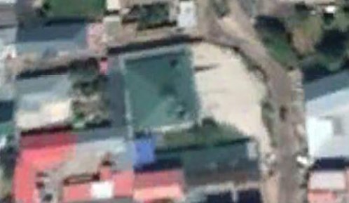 Sometime between 2016 and 2018 the dome and minarets were removed from this city mosque, replaced with a pitched roof. Left hand image 2016, right 2018.