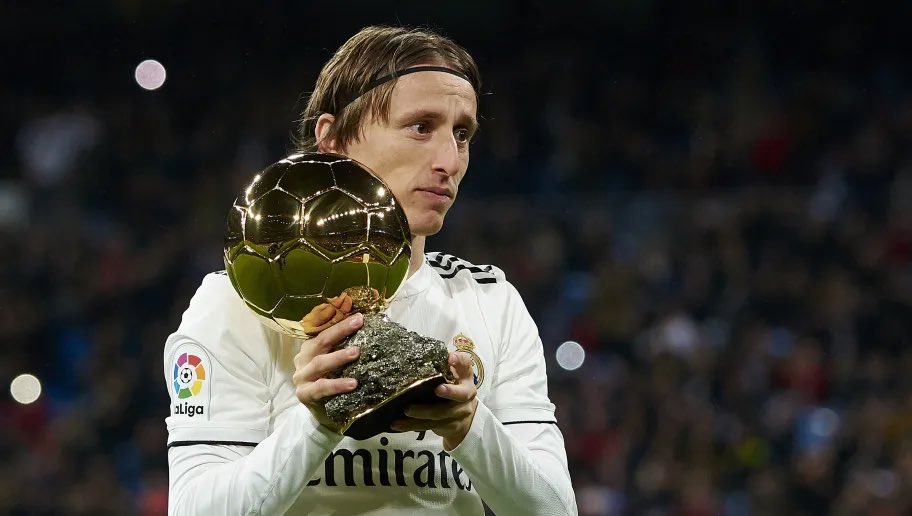 The 2018 ballon d’or was the most controversial ballon d’or award in a number of years with many fans feeling that their favorite player was “robbed”. I’m going to do a review on each main candidate to assess who should’ve won in my opinion and why.