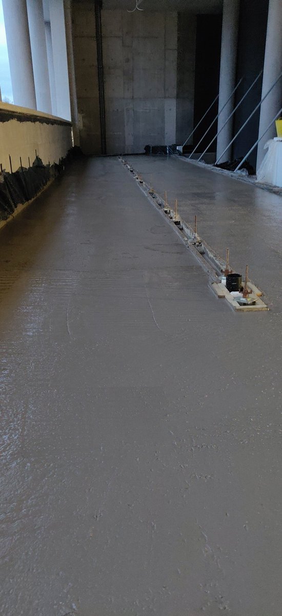 stephenl20151's tweet image. Not the biggest of pours but an important one all the same #Certus #BAMConstructUK