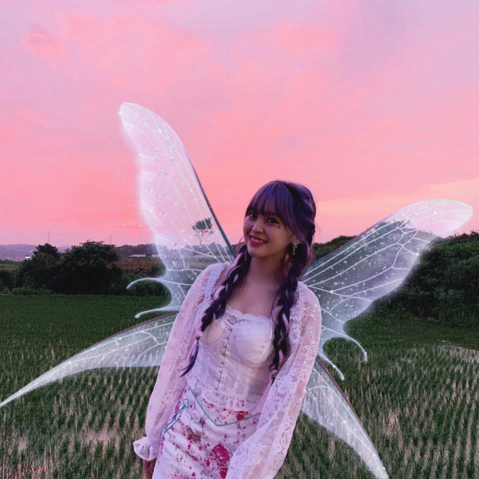 lusolthinkr's tweet photo. fairy yuuri ! 🧚‍♀️🌷🦋 https://t.co/I5elBTGCB7