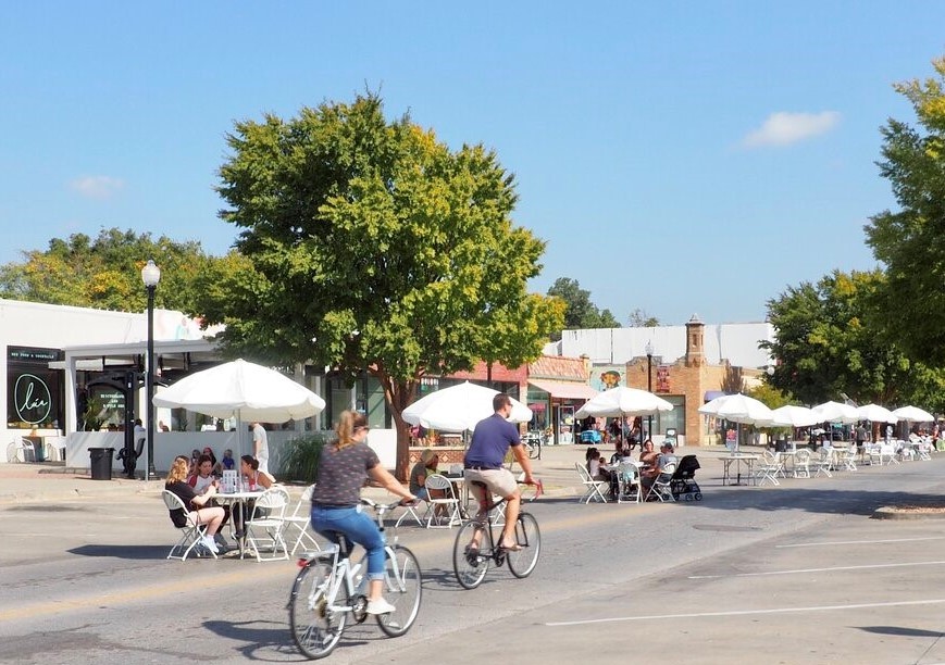 ULIoklahoma's tweet photo. #ULIOKimpact Outstanding Community Building Finalists: @plazadistrict 16th St Saturdays, @pivotok’s Tiny Homes, @occforg’s Musical Swings https://t.co/NgoshkuCox
