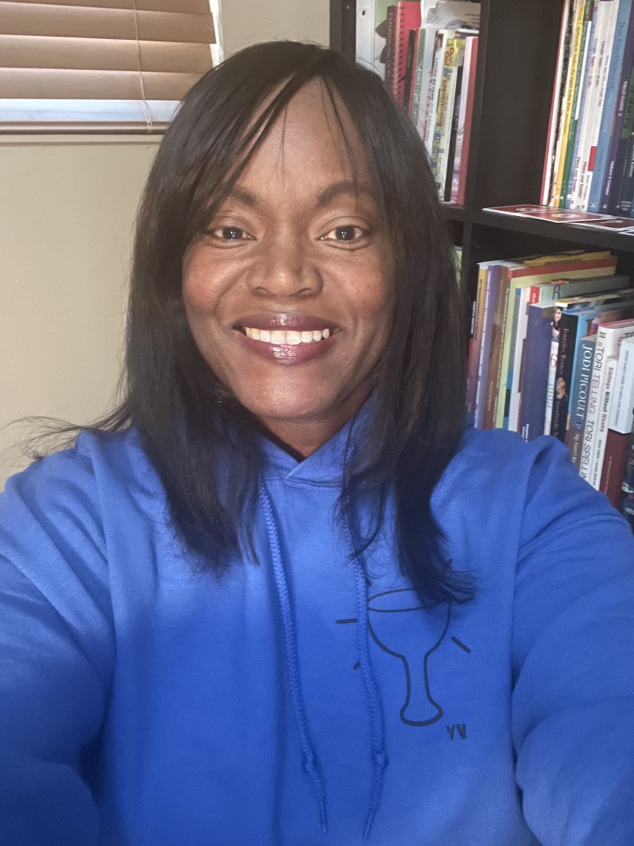 YaritzaV_'s tweet photo. A couple of months ago #YVresources teamed up with #Yungztown to raise money for our #TechForAll initiative
Today my dear friend @MsNyreeClark is rocking one of the hoodies for her #ISTE20 Presentation ๐ช๐พ
๐๐พhttps://t.co/MT4ecumvBJ
#SupportiveFriends๐๐ฟ๐๐พ๐๐ฝ๐๐ผ๐๐ป https://t.co/wjeJGEQBOb