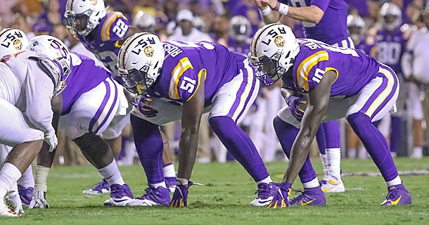 Our weekly look at how we see the #LSU depth chart for Saturday with notes on each position (VIP)
https://t.co/2pVLjZRlQl https://t.co/cHPZgg6D8z