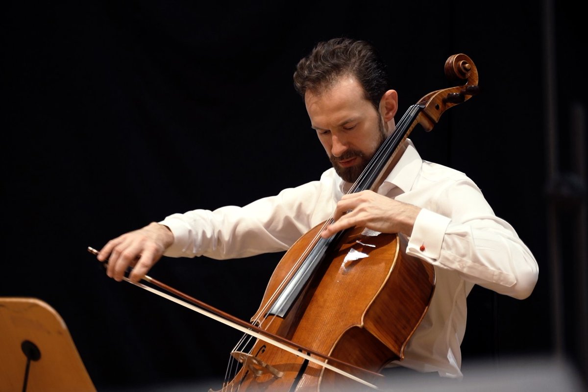 Inspiration from Belarus: Principal Horn Christopher Gough and Principal Cello Aleksei Kiseliov discuss their collaboration of composing and performing three Belarusian folk songs for our upcoming digital concert: rsno.org.uk/inspiration-fr…