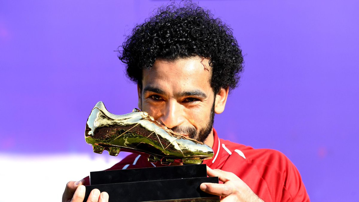 Individually 55 Games 43 Goals 17 AssistGoals-xG= +7.1Dribbles/game 1.88Chances created/game 1.91Shots/game 4.09Shooting success 18.75%African footballer of the yearPFA players player of the yearFWA player of the yearGolden boot Champions league runner up