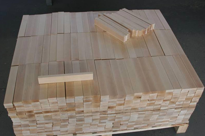 березовый веник сухой. заготовка березовых. заготовки для мебели. заготовка березовых. веник для бани березовый.