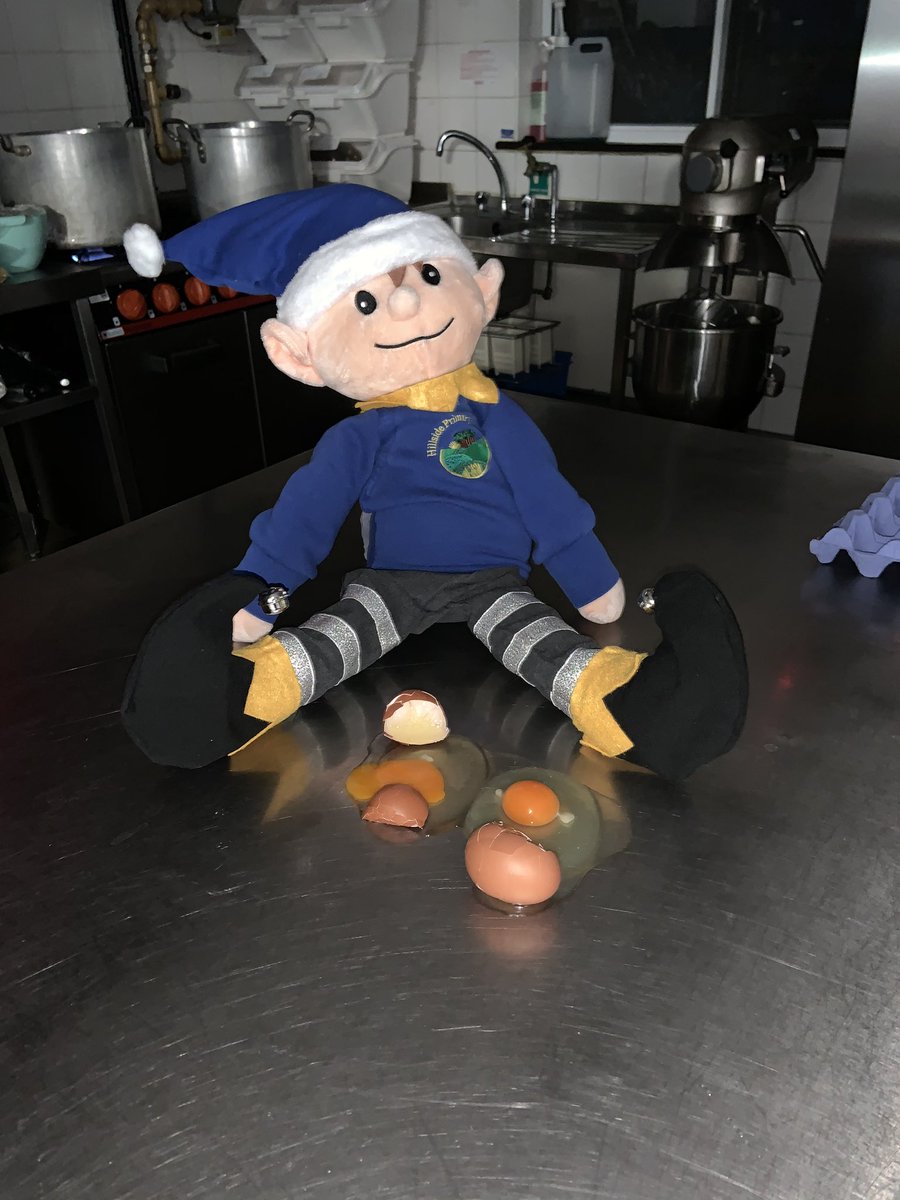 HillsideHead's tweet photo. Chef was not happy this morning !! https://t.co/qKWQTG3Ju4