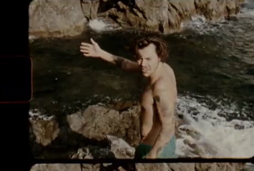 7Osloveontour's tweet photo. harry styles, your dream boyfriend in the 80s https://t.co/tB0mTKyE1y