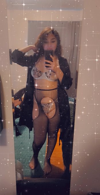 Wifey bought me something pretty https://t.co/7QrS8rSCKz<a href="/tag/onlyfans"class="tags"><span>#onlyfans</span></a>