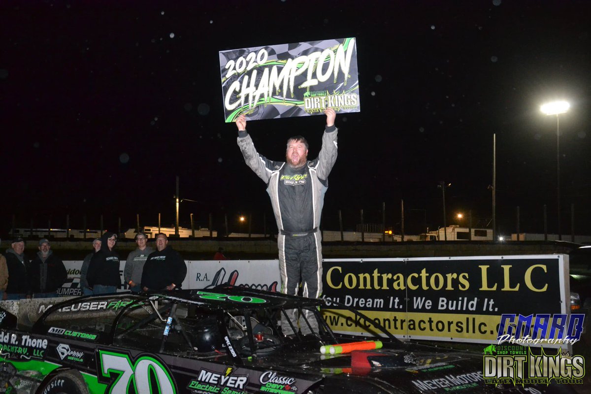 DirtKingsTour's tweet photo. #ThrowbackThursday
Justin Ritchie was crowned the 2020 Discount Shop Towels Dirt Kings Late Model Tour Champion at Wilmot Raceway, two months ago today!
📸 C-MarQ Photography
#dirtkings #dirtkingstour #whoisking #rollwiththekings #kingsofclay #longlivethekings #safteratthetrack https://t.co/q6tqJgOeoH