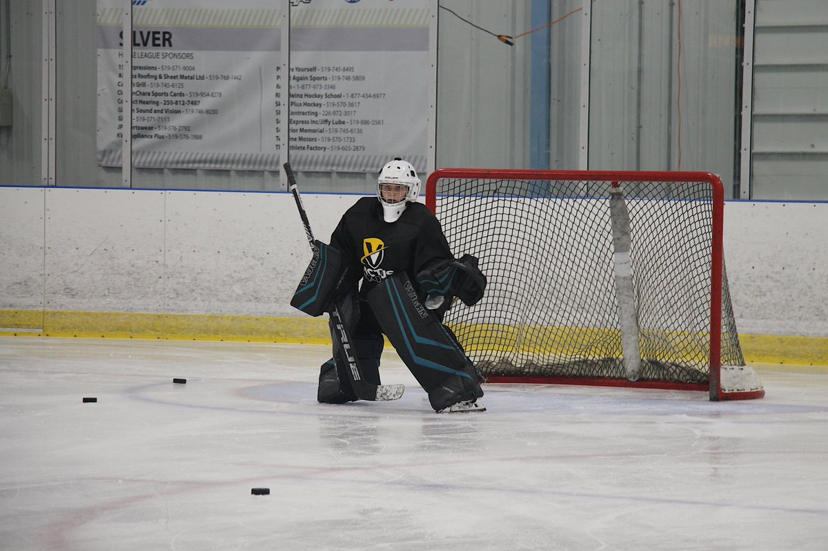 Some of our grade 9 students working on developing new skills and practicing their shooting. #victusacademy #victuspride #hockeyacademy #hockey #studentathlete #skills #training