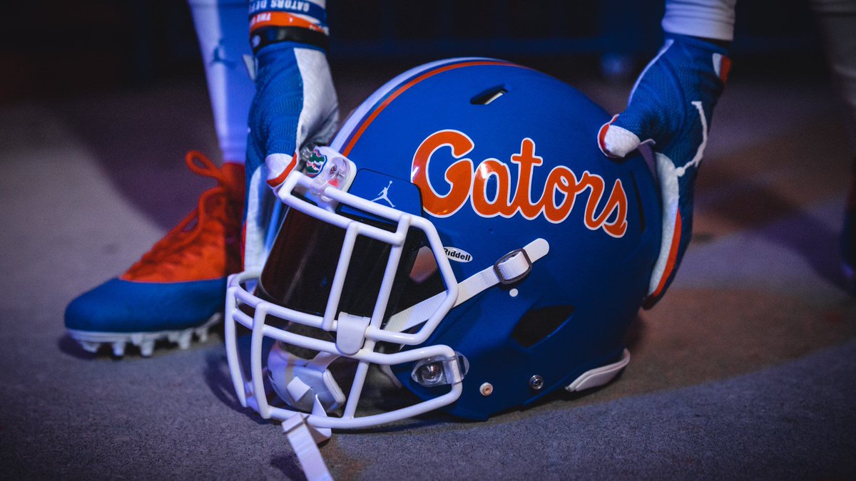 Thursday Buffet: On Floridaβs new blue helmets, Joakim Noah retiring, and yet more hope for the NCAA Football series? https://t.co/InNg2zFBjV https://t.co/4gRzkZ1d8G