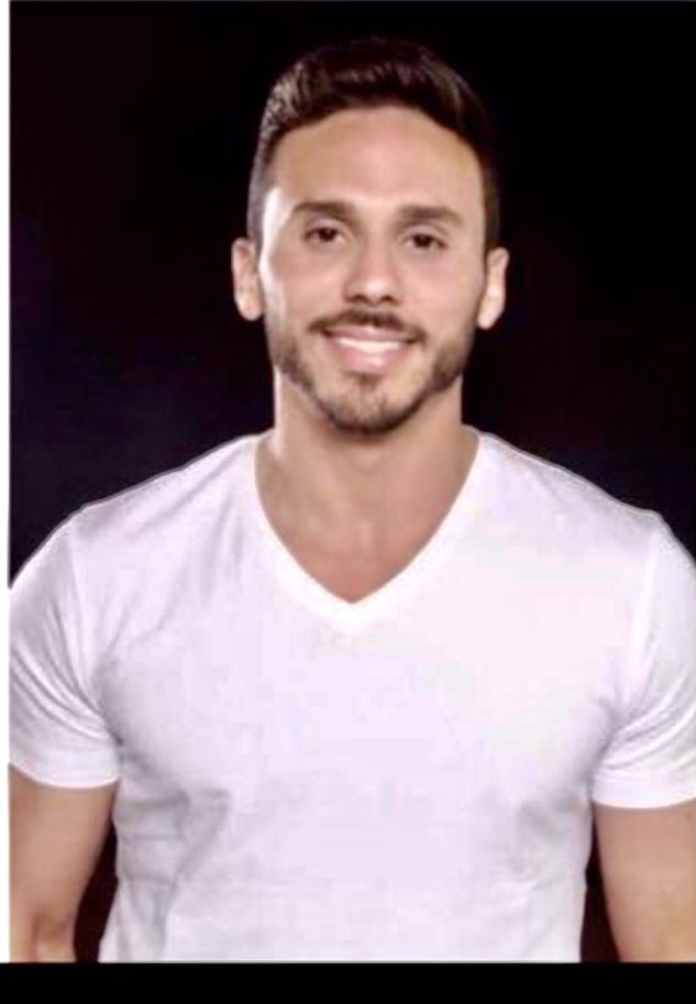 Nos complace presentarle al Sr. Juan Pablo Velez (JP) gerente del nuevo Centro de servicio TESLA en Puerto Rico, con apertura en el primer quarter 2021.
Los primeros dueños de Tesla conocemos bien a Juan desde 2016 por su esmero en el servicio, atencion y su forma amable de trato