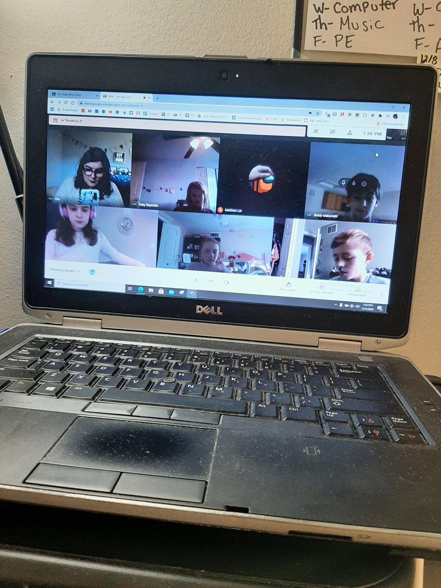 its_missbaker's tweet photo. 4th grade 🦊 writers took time to analyze different sections of an informational text to help structure our own informational texts. @JonesESAACPS @AACountySchools @AacpSeril #AACPSAwesome https://t.co/Uf16fjn8m8