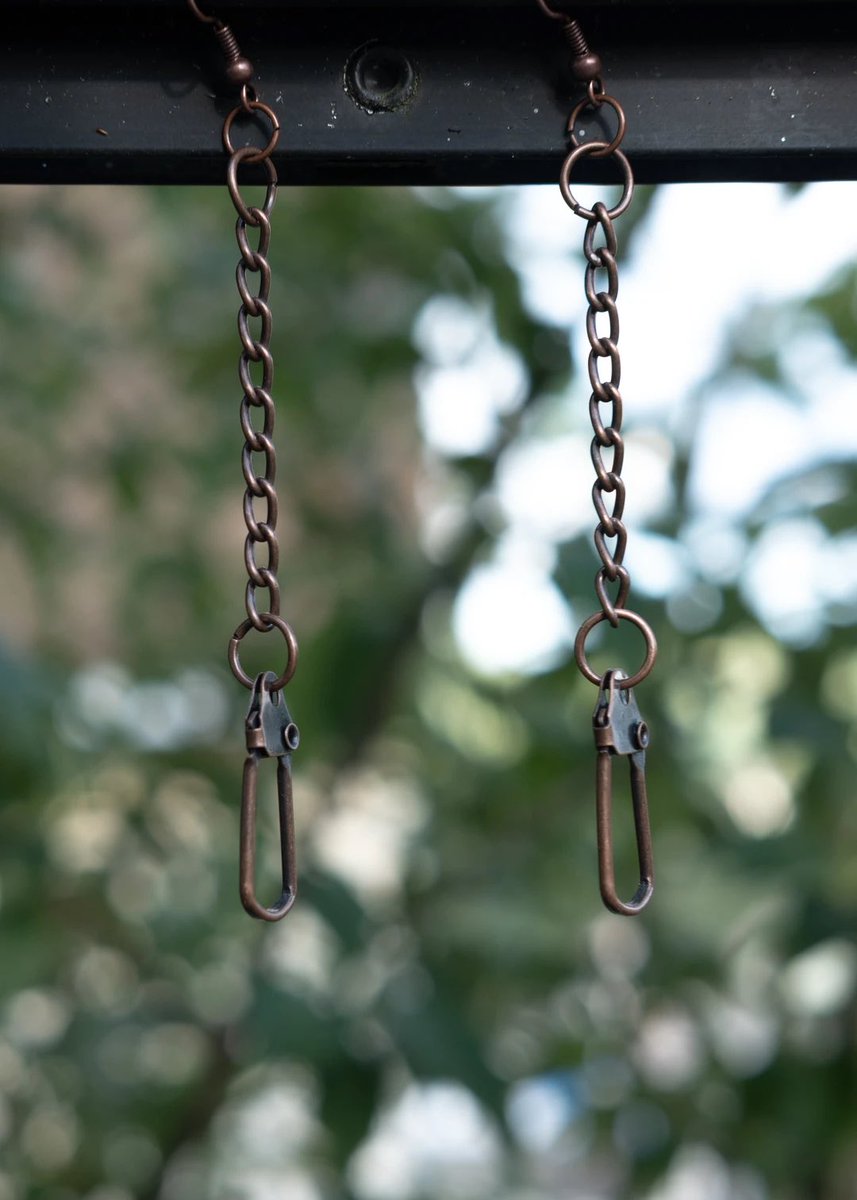 Priiiiceee Dropp🎉🎉

Dangly dangs are now just $8! Only one left of each color😋✨

cadoscreations.com