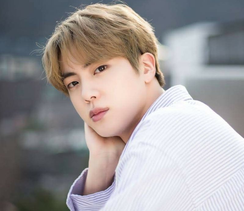 SEOKJIN SNOWBOARD CHAMPION WBKWe all have seen seokjin present his snowboarding skills on several occasions again WHAT CAN THIS BOY NOT DOhe's exceptionally talented, like have you seen the control he has on his board!?