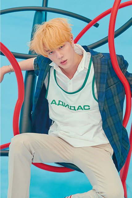 THE LOVELIEST HUMAN TO EXISTRight from his thought process to the way he answers you to the dad jokes we all love the pure existence of this man right here and who wouldn't?!He's a wholesome package of what literally makes you feel like you're at home & at the same time TALENT-