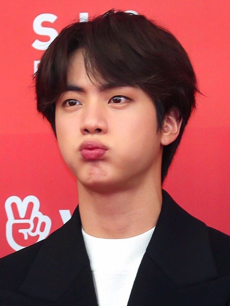 118Tae's tweet photo. FELIZ CUMPLEAÑOS 🎂🎉🎁
SEOKJINIE!💜💜✨🌷
I LOVE YOU 
@BTS_twt  #HAPPYJINDAY #BTSJIN #JIN #AbyssByJin https://t.co/eBmBZJRpaX