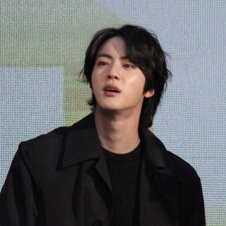 CallThata's tweet photo. Que sorte eu viver na mesma era que você, que é meu conforto e minha alegria.
Sempre estarei aqui por você.
 Eu amo você Kim SeokJin
🌍🌕
#HeartsForJin 
#JINDAY
#JINBIRTHDAY 
#AbyssByJin 
#MoonByJin https://t.co/WFFG2WF8h5