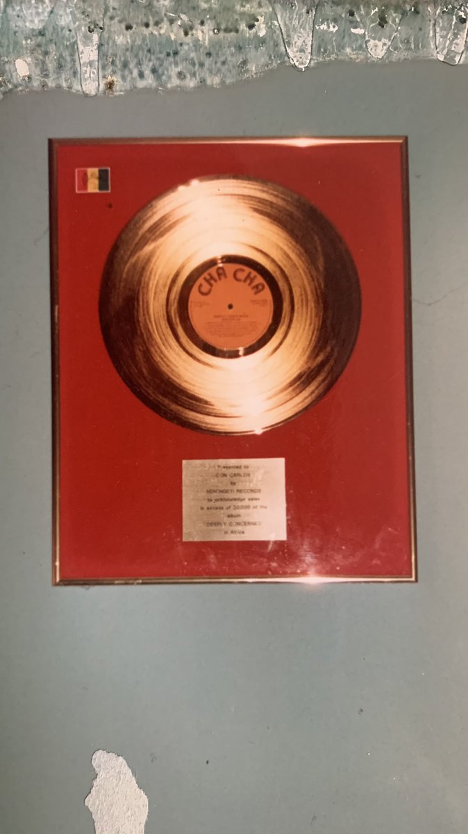 Don Carlos tweet media