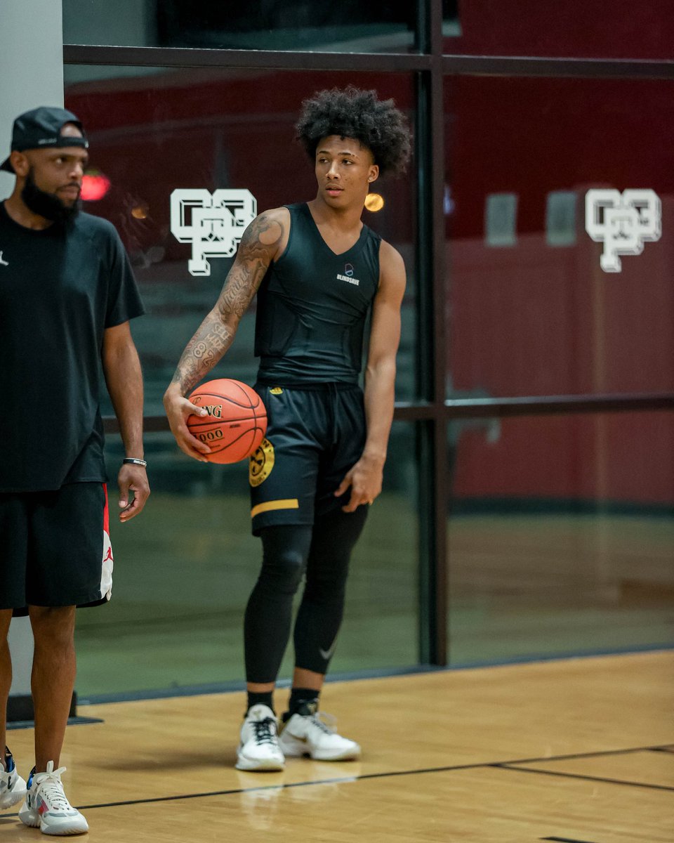 Mike_Russ's tweet photo. #WorkInWinston 🏀🤞🏾 @MELOD1P @619PRESIDENTIAL https://t.co/piqX7BwjD2