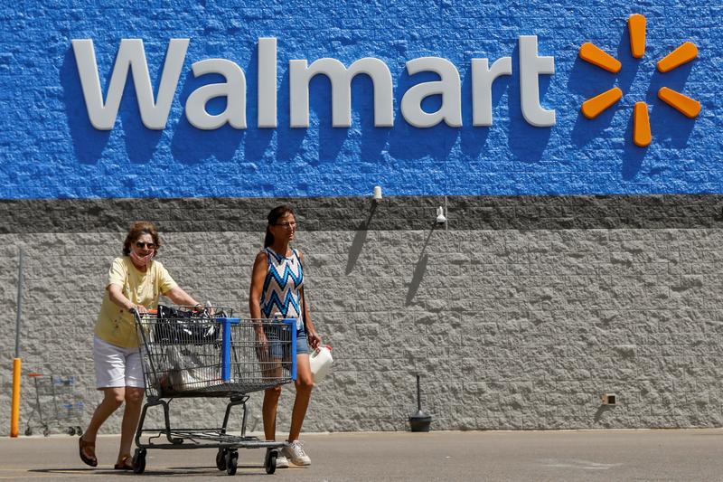 Walmart to spend more than $700 million on new round of employee bonuses https://t.co/YwjcW9D7pO https://t.co/sdrFSHyfM6