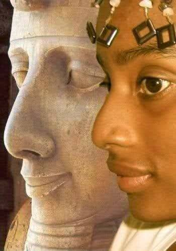 Yes, that's King Tut's, bust.