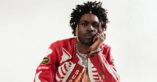 4. 'Roses – Imanbek Remix' — Imanbek et SAINt JHNLe titre "Roses" est sorti en 2016, mais il a explosé cette année grâce à ce remix très populaire sur TikTok. Sur Spotify, il a été écouté plus d'un milliard de fois depuis sa sortie en 2019.