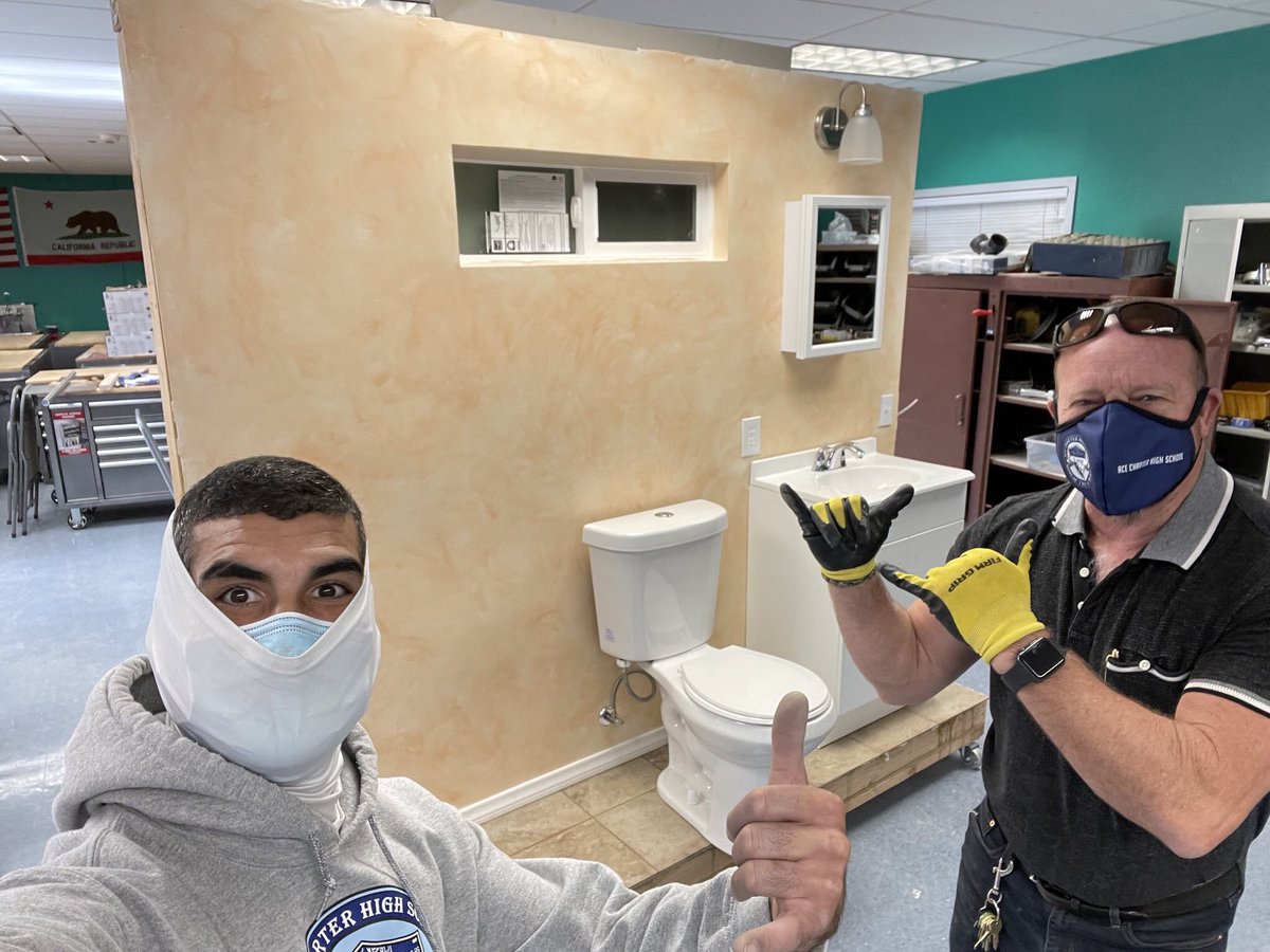 acecharterhigh's tweet photo. Finishing off a complete module in construction class today. Boom! #acecreateshope #CTE #construction #IBCP #venturacounty https://t.co/YCtYVj2z7Y