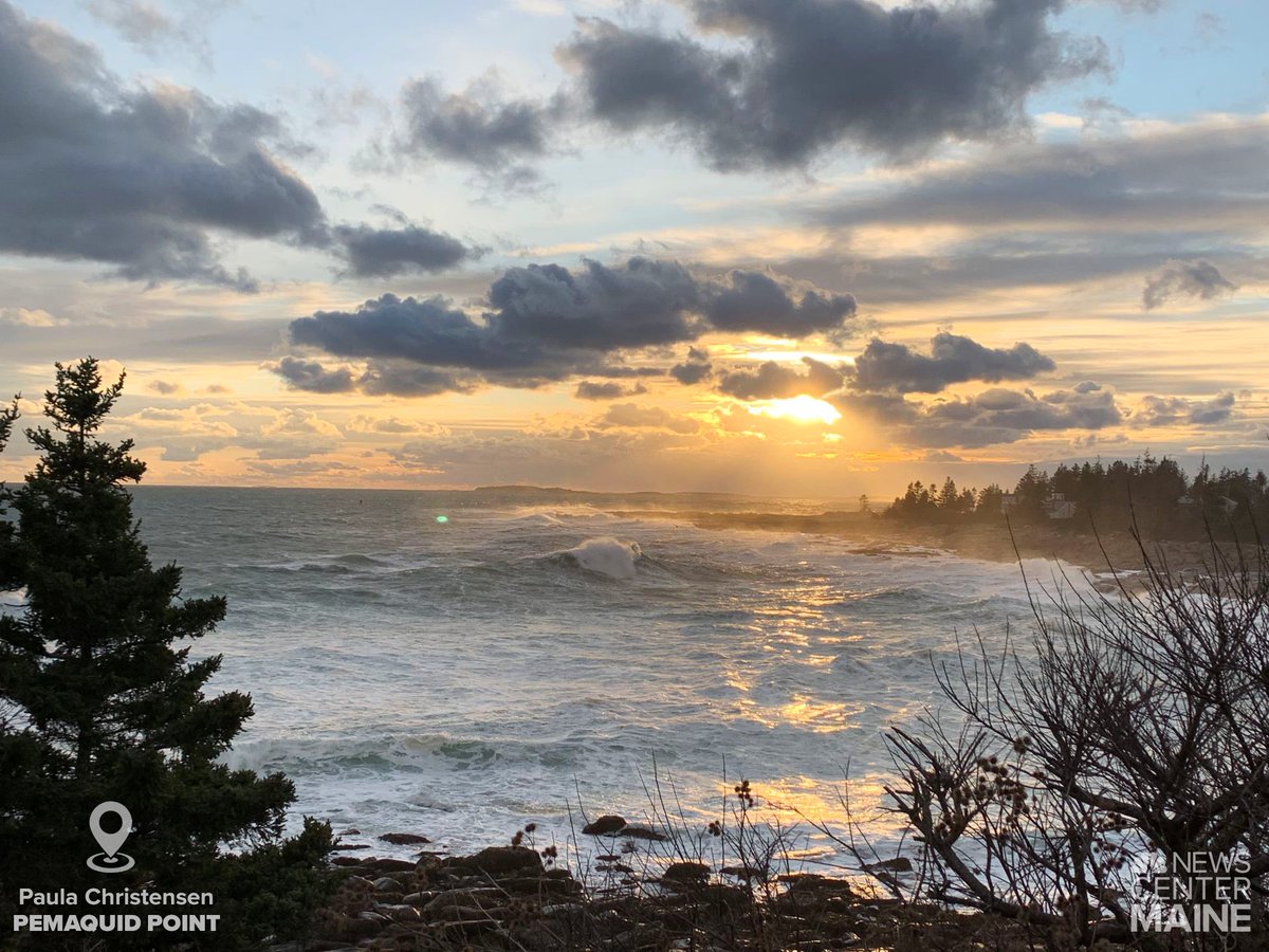 newscentermaine's tweet photo. Pemaquid Point sunset Wednesday shared via Near ME by Paula Christensen 🌊📸 https://t.co/et6VSgmoh5