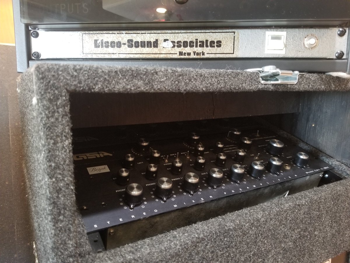 eatsDEN's tweet image. 