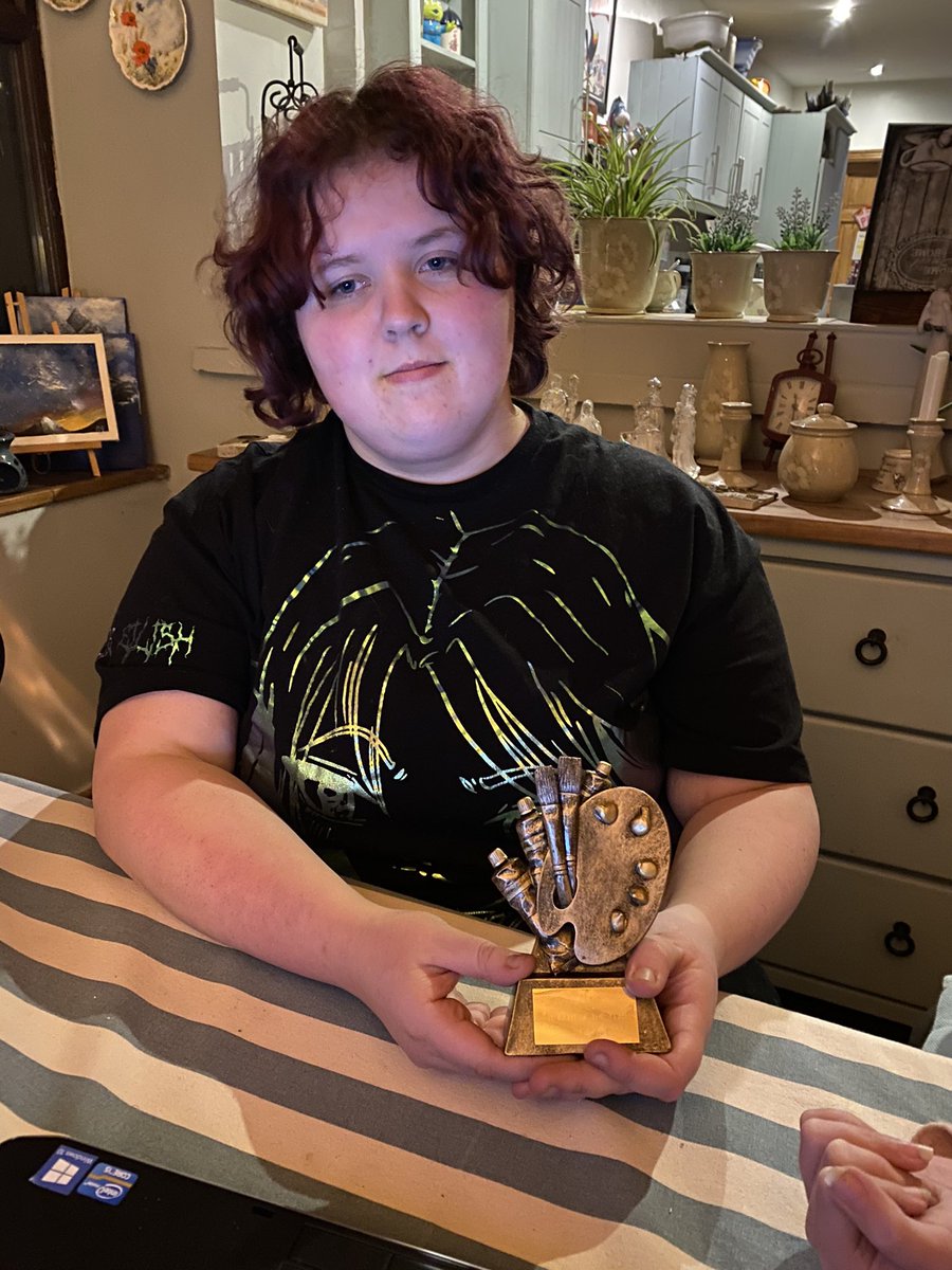 MarleneGriffin's tweet photo. Huge congrats to my amazing daughter @CorkLifeCentre Art Student of the Year 2020 , very grateful to Don, Rachel , Thomas and all the students & Staff for incredible support and work #unteachables #autismsuperpowers #AutismAwareness πππ https://t.co/OpUBtdxcHE