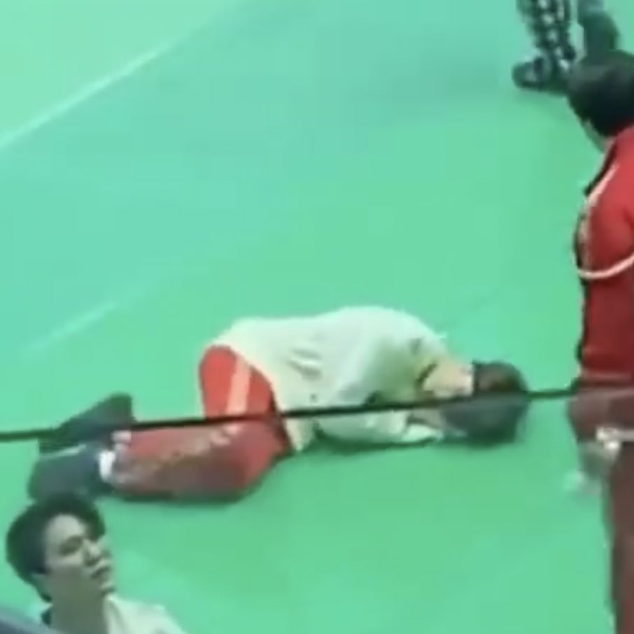 chan running in tiny to give his friend a hug 