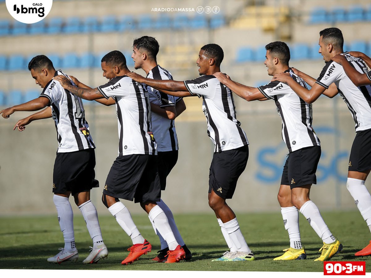 Fim de jogo!
A equipe sub-20 do Atlético venceu o Internacional por 2 a 1, nesta quinta-feira, no Estádio Morada dos Quero-Queros, em Alvorada-RS, pela 16° rodada do Brasileirão.
⚽ Os gols alvinegros foram marcados por Giovani e Guilherme Santos.
#ARádioDaMassa! 🐔 https://t.co/Y4t9WTL4dq