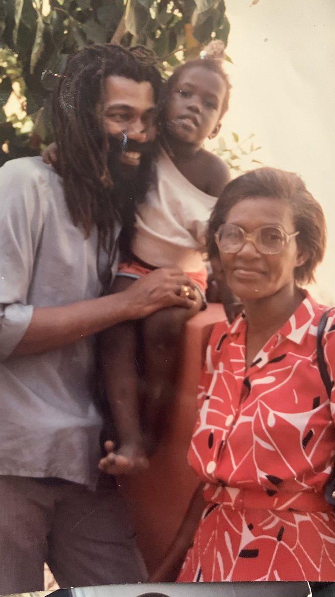 Don Carlos tweet media