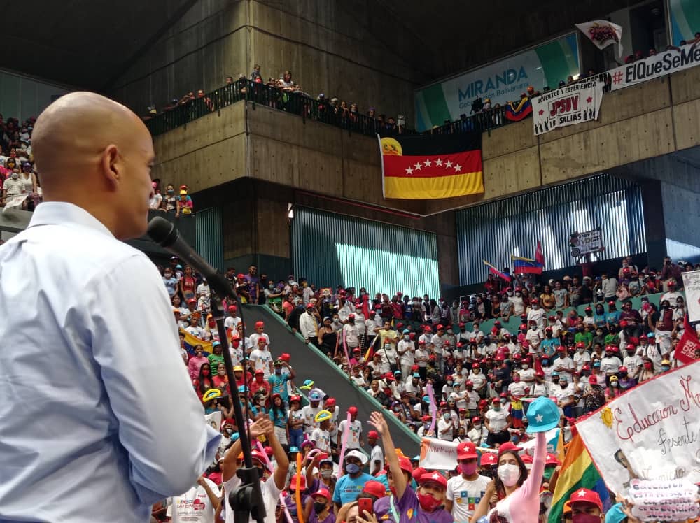 El Papá Carrillo se desbordó para el Gran Cierre de Campaña en #Miranda junto al Jefe del CC Darío Vivas @jorgerpsuv y nuestro Sec Nac @HectoRodriguez En este tiempo histórico, el pueblo decidirá su destino y nuestras generaciones futuras verán un nuevo amanecer. #VamosVenezuela