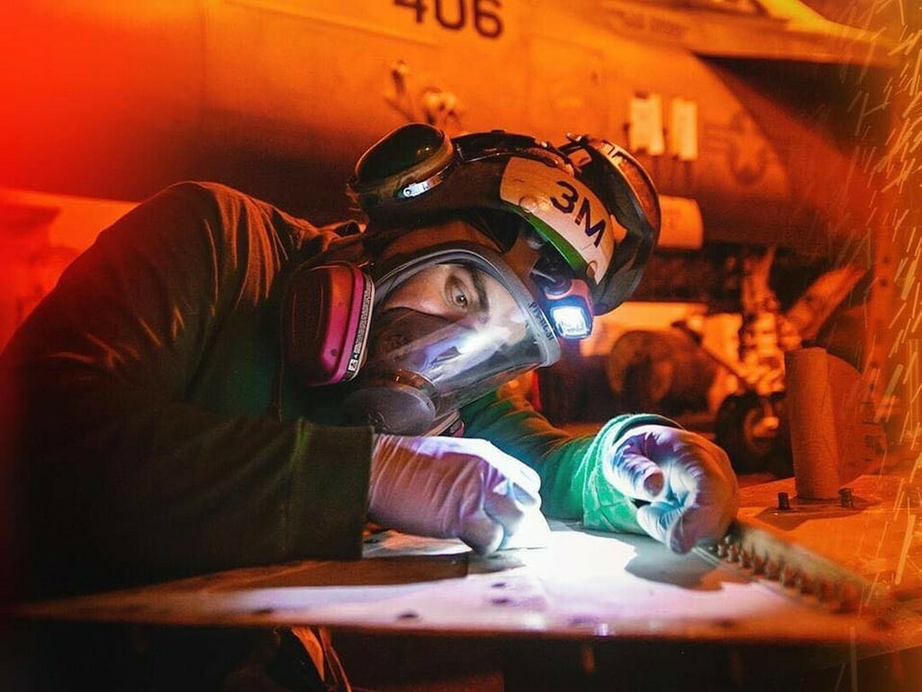 Looking for a new career? What are you waiting for? Give the US Navy a call today and see what options are in store for you!
#northcarolina #southcarolina #augusta #jobs #jobsearch #jobshiring #travel #benefits #money #insurance https://t.co/DiSYw09Rcc https://t.co/oOTwW2p6Jl