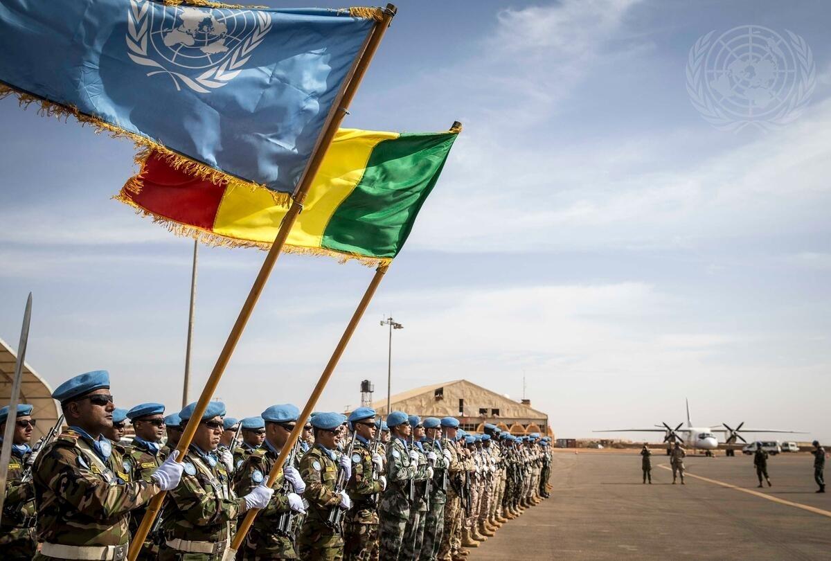 FACTS ABOUT  #MINUSMA  The  @UNPeacekeeping Mission in  #Mali is made up of over 14,000 peacekeepers from 56 different countries and works to: support peace effortsencourage security sector reformprotect civilians promote human rights
