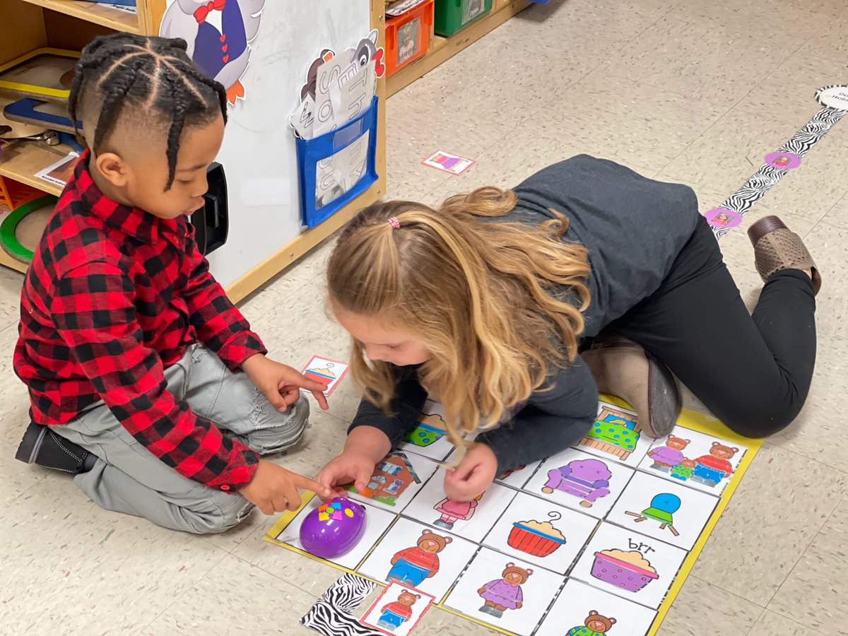 WBRSchools's tweet photo. You are never too young to learn how to code! Ms. Bickham's class recently proved that with their #GoMouse activity! #WBRPROUD @Jamiebickham1 https://t.co/bNV15TIGwd
