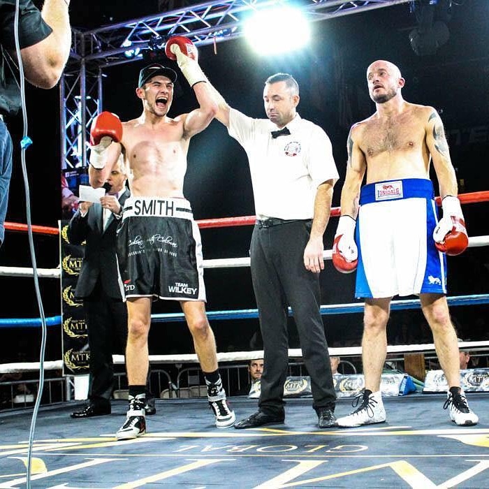 LewSmith94's tweet photo. Mad that this time 3 years ago i boxed on @mtkglobal @mtklondon show for my professional debut what a great experience it was #goodmemories #boxing #ProDebut #throwbackthursday #TeamSmith #cafc #TheAddick https://t.co/b2j8wwxQOa
