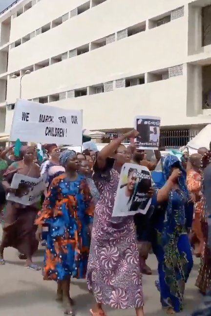 kaishaofficial_'s tweet photo. Our mothers are coming out 💪🏾#EndSARS https://t.co/ABsIpETa3H