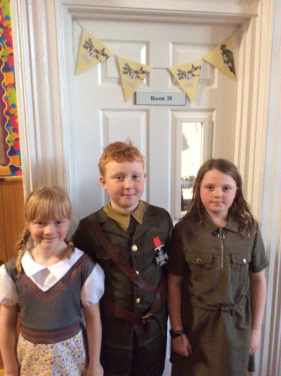 PrepScott's tweet photo. Wow, look at these costumes! It was fantastic to see so many Scotties today having fun in the VE Day celebration, after working so hard on this topic!! @WycliffePrep @HelenaWycliffe https://t.co/4mI4D8uEEB