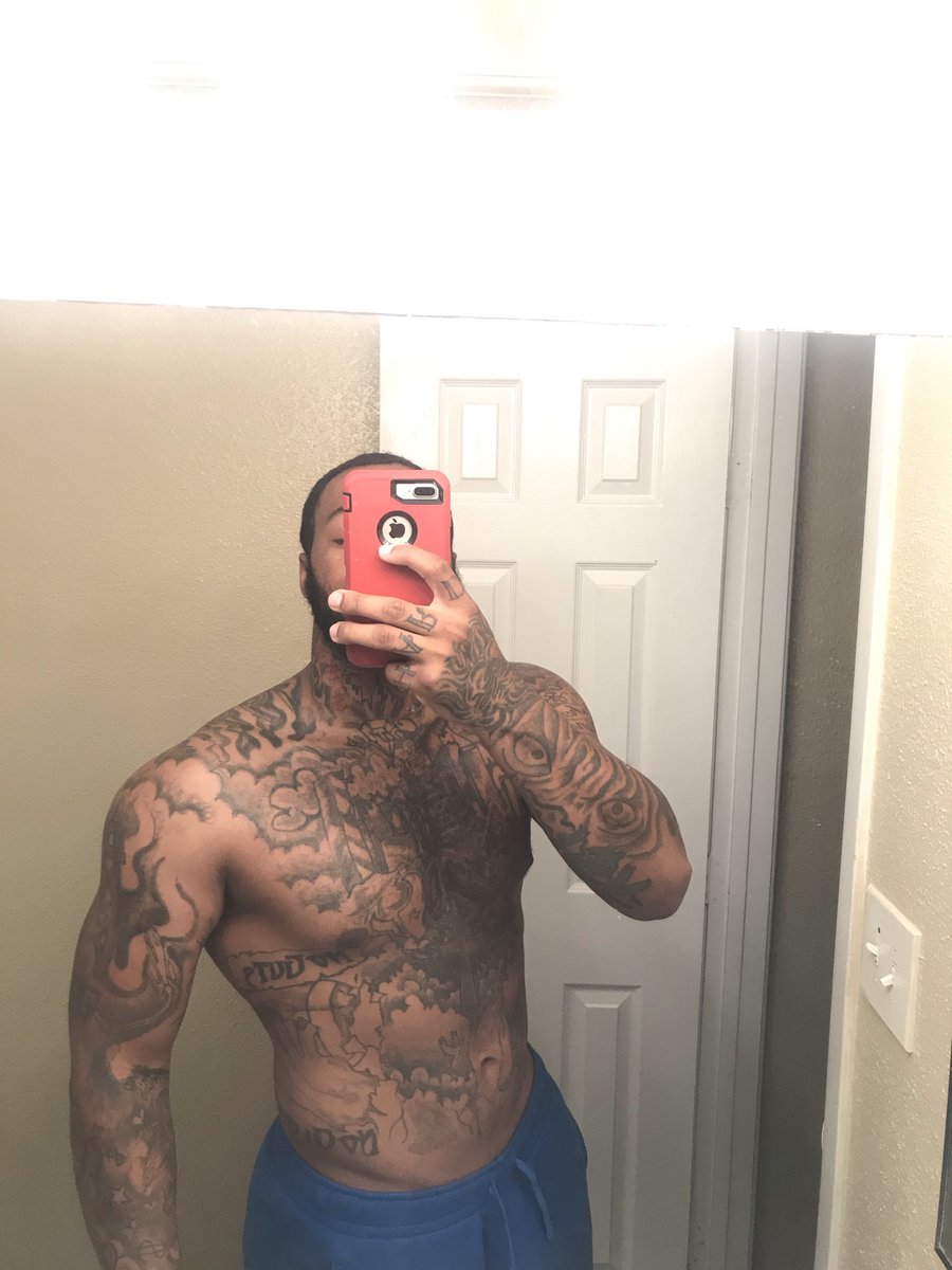 cloutboytrigg's tweet photo. 💚🤝 https://t.co/wHPYXcIWxD
