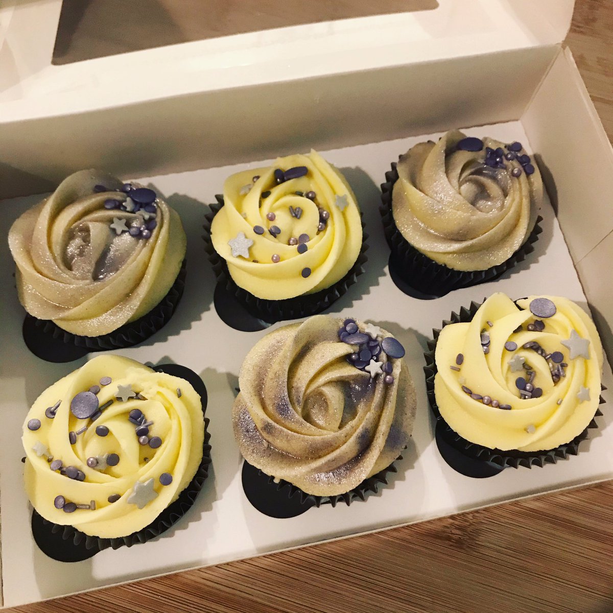 Pretty Cupcakes ✨🧁💜

💖 Cake Jeanie by Sophie 💖

#cupcakes #chocolate #prettycupcakes #chocolatecupcakes #cupcakesofinstagram #cupcake #cakesofinstagram #cake #cakes #baking #cakejeanie