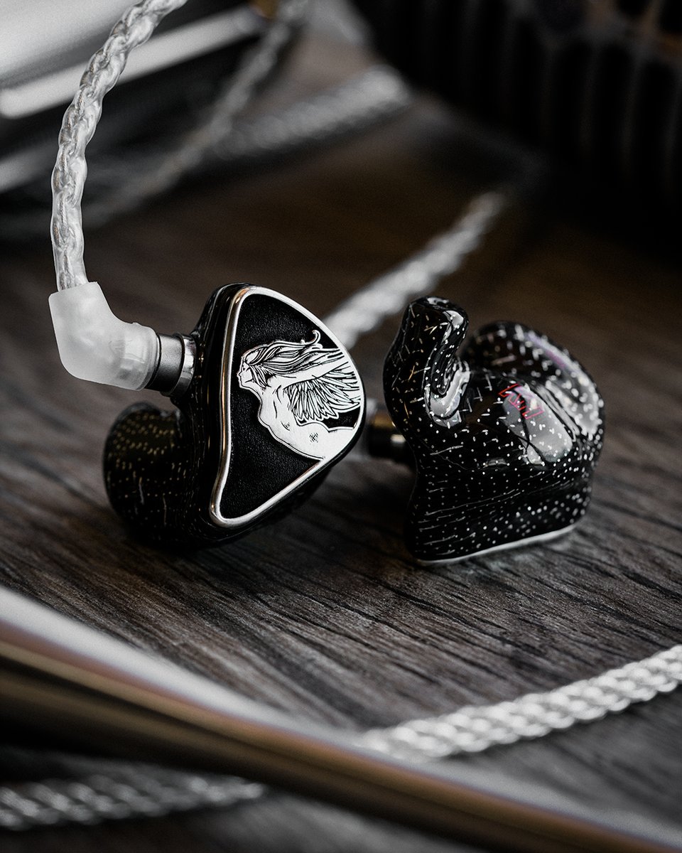 JH Audio Layla Silver Matrix 世界25台限定品 JH Audio Layla Silver Matrix 世界25台限定品