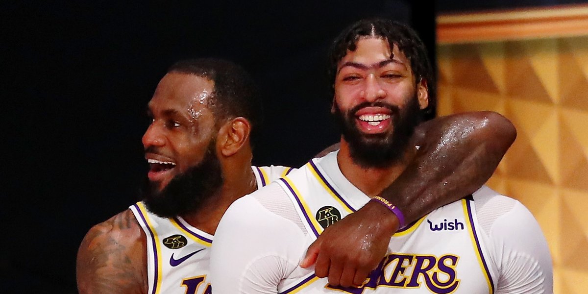 They ❤️ L.A.
Anthony Davis gets five-year, $190M deal | @billoram
https://t.co/ypwILyTjSt
Perfect timing on LeBron's Lakers extension | @billoram
https://t.co/9AlrG6Ma79 https://t.co/C9h8IyTSNC