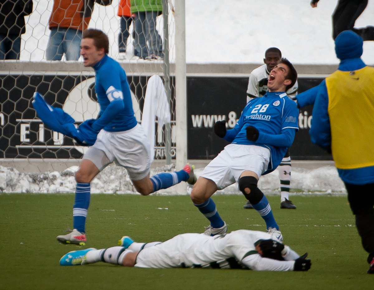 creightonmsoc's tweet photo. On this day in 2011,Ethan Finlay delivered a golden goal in the 97th minute as No. 2 Creighton defeated No. 7 South Florida, 1-0 in overtime to advance to the program's first College Cup since 2002.

Brian Holt stopped 3 shots to set an NCAA record with his 43rd career shutout. https://t.co/7NknEtkBqM