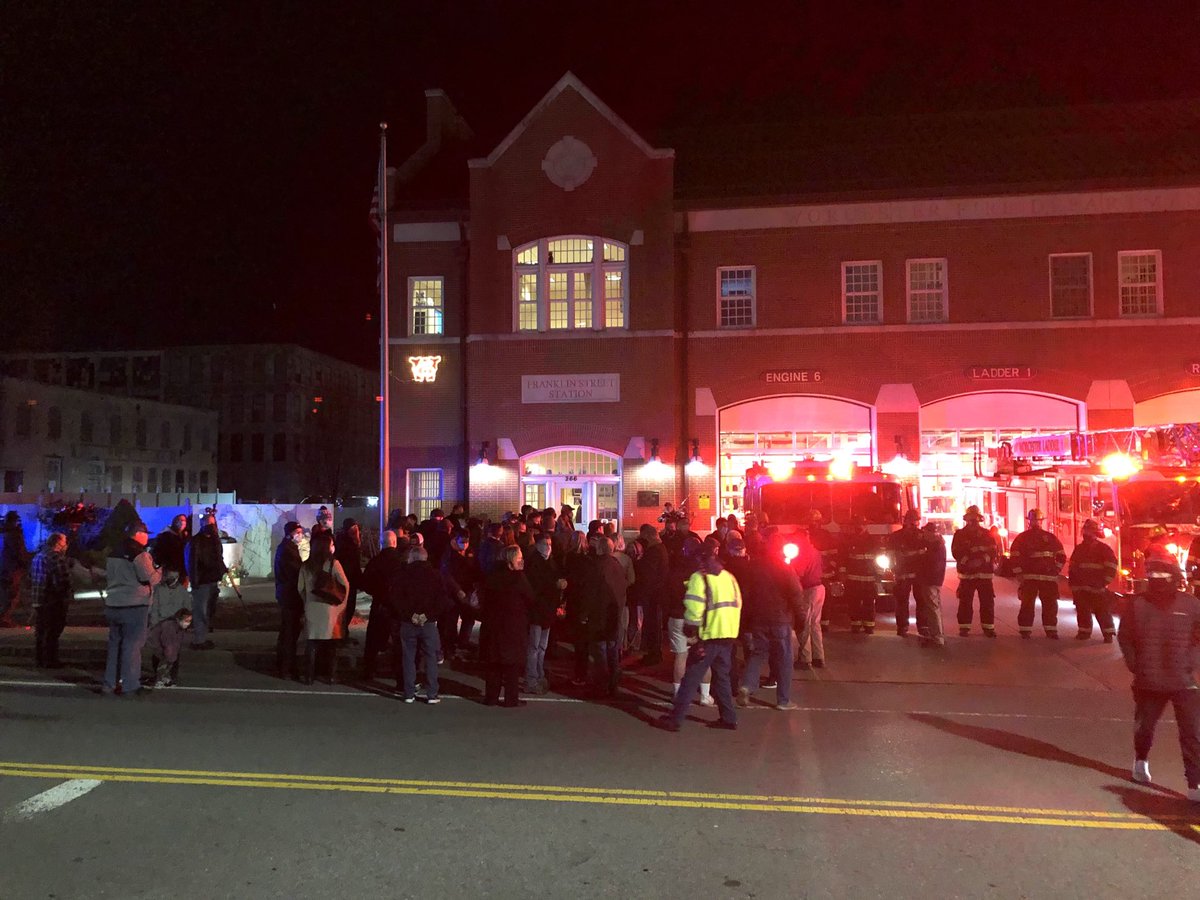 ForcibleDoors's tweet image. Worcester FD even with COVID and no ceremony planned about 100 people came to Franklin St to remember our brothers. They said they wouldn’t forget and they haven’t. RIP Brothers