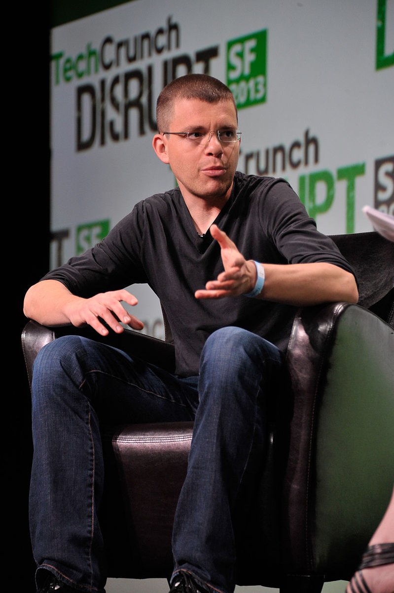 2/ An iconic founder/CEO is one of the best attributes a company can have. Max Levchin is one of those once-in-a-generation founders with a glowing track record. Born in Ukraine, Levchin emigrated to the US shortly after the Chernobyl debacle (no, really).